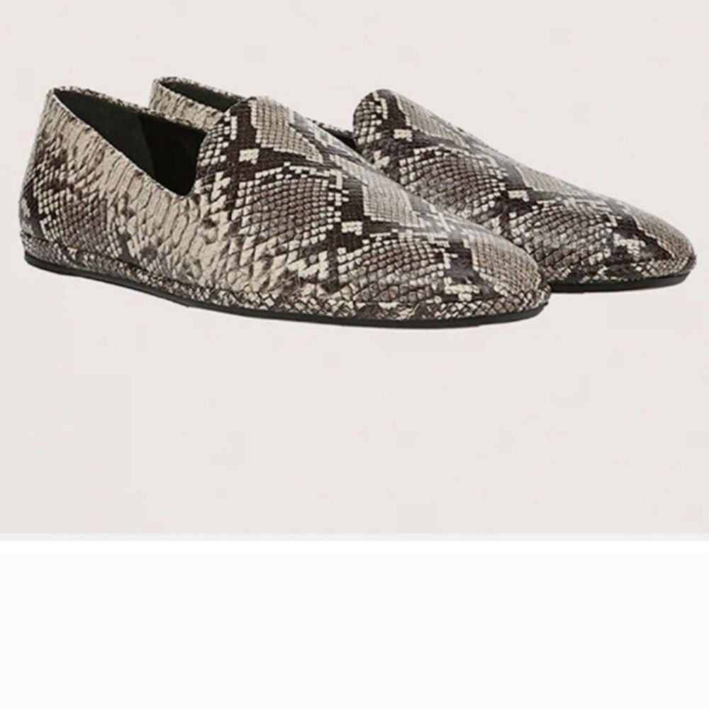 VINCE Snake Print Leather Loafer Slip On Flats~  SZ 9.5 / 40